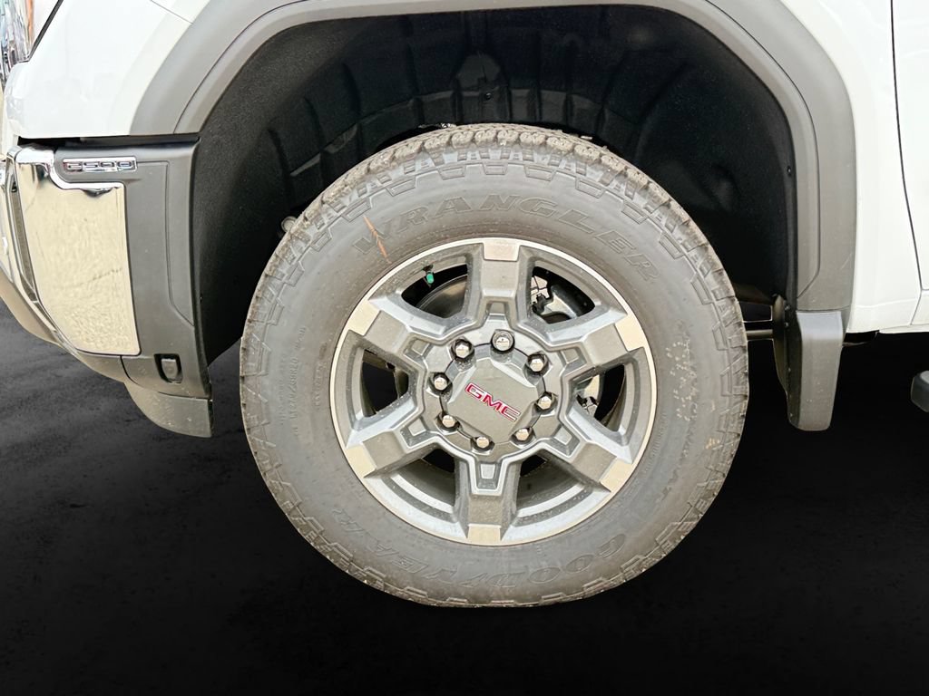 New 2026 GMC Sierra 2500 SLT w/ SLT Premium Package AWD/4WD image 11