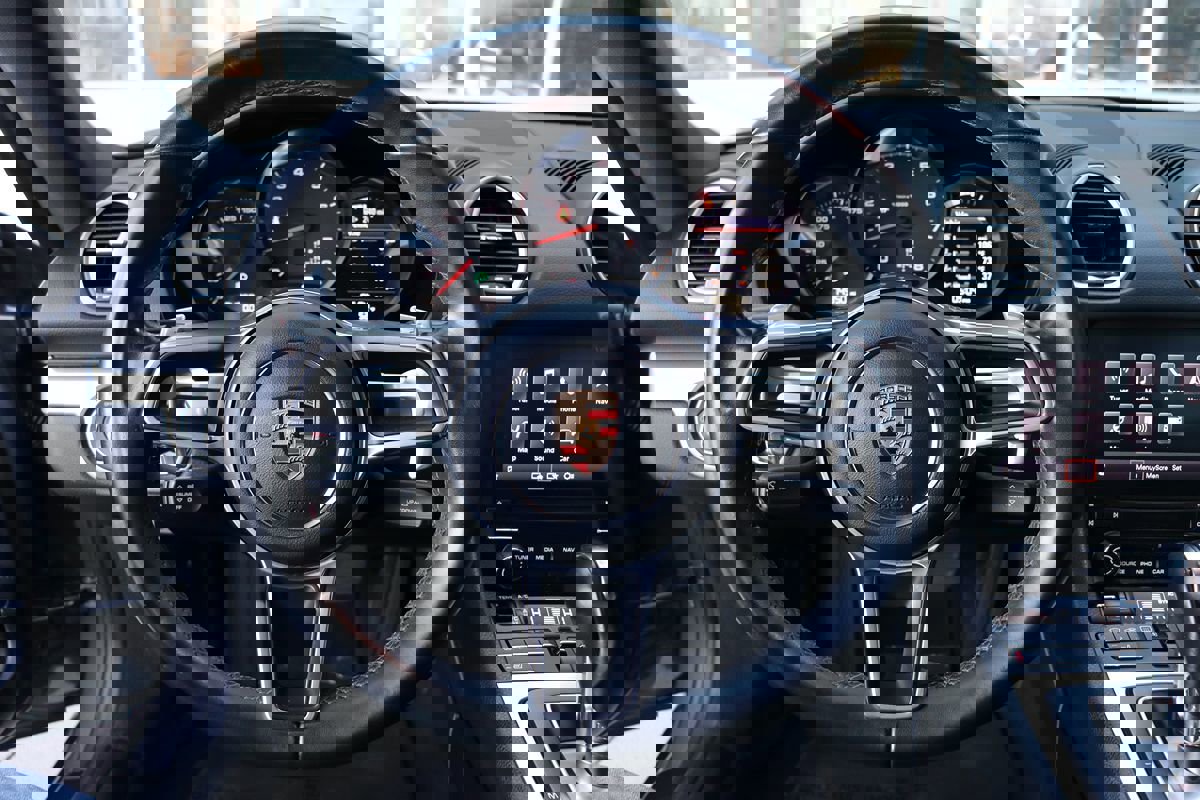 Used 2017 Porsche 718 Cayman image 14