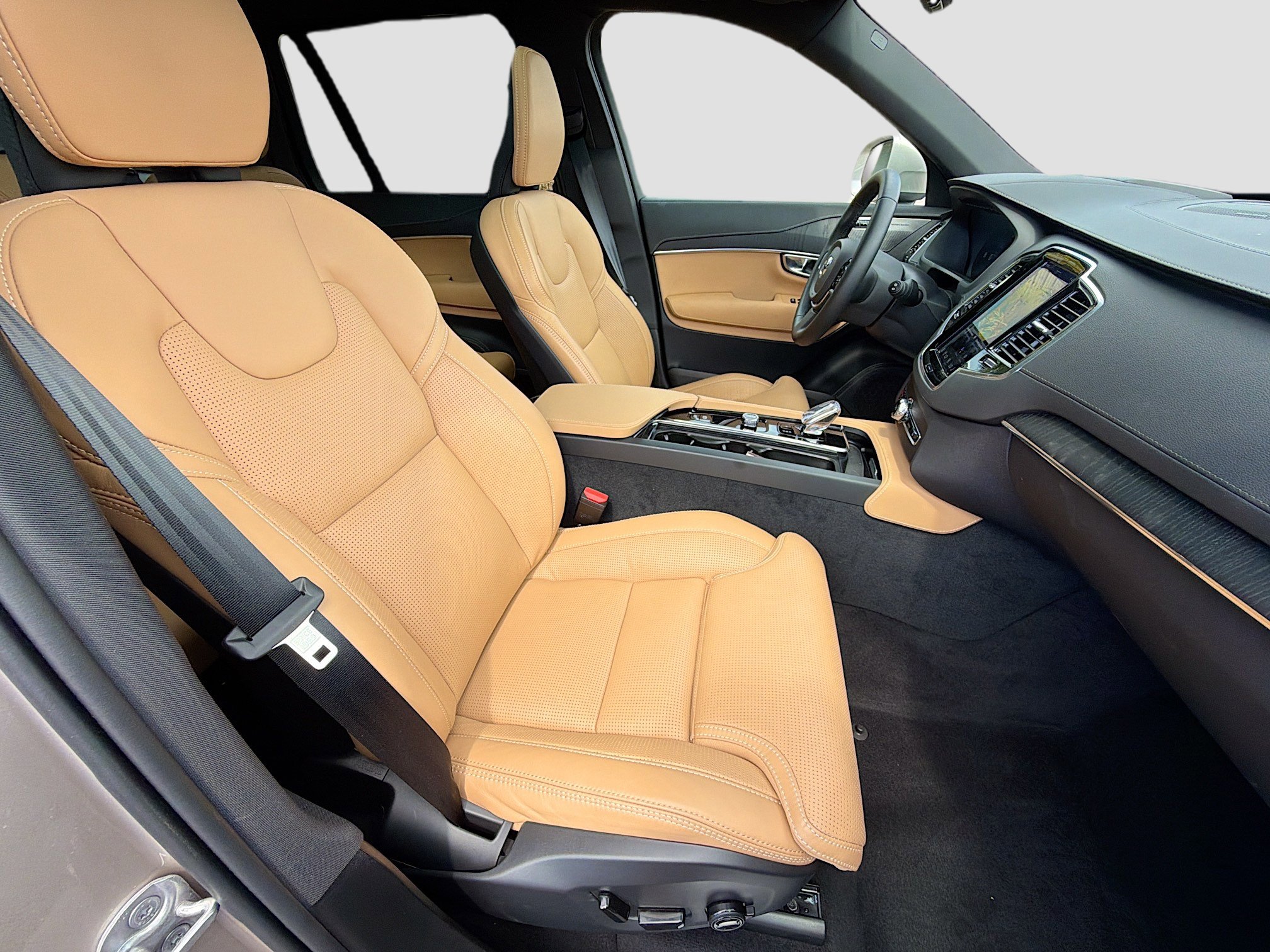 Used 2025 Volvo XC90 B6 Ultra w/ Protection Package Premier image 16