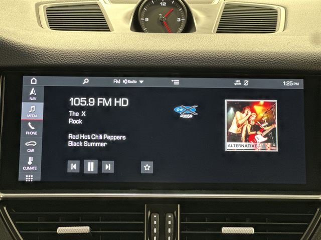 Used 2019 Porsche Cayenne Base image 10