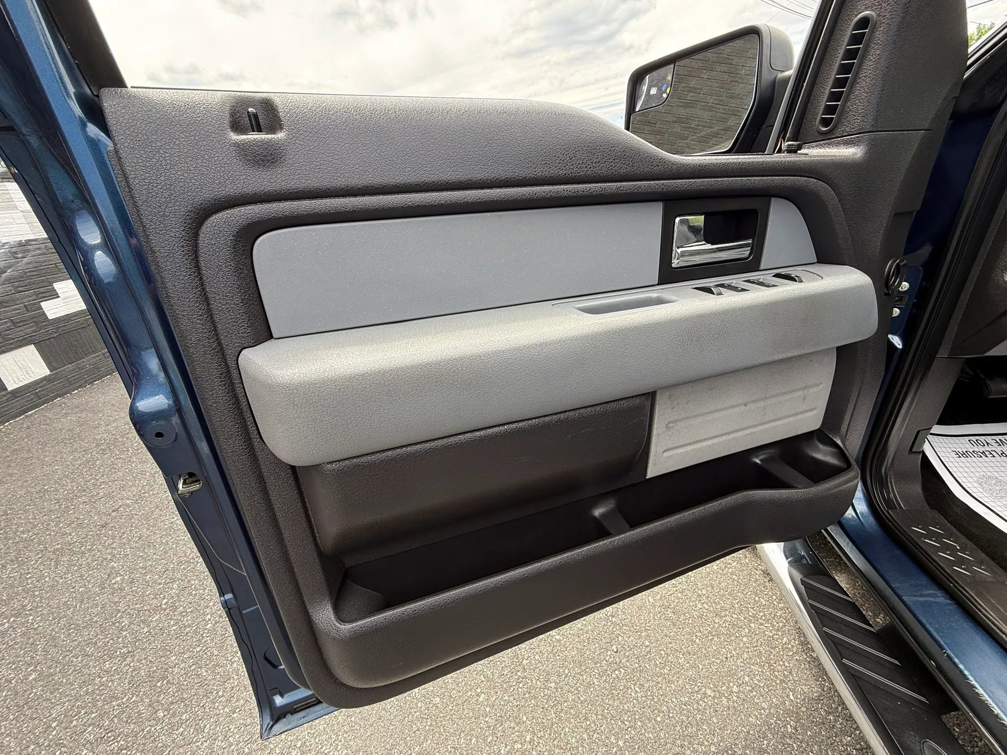 Used 2013 Ford F150 XLT w/ Luxury Equipment Group AWD/4WD image 44