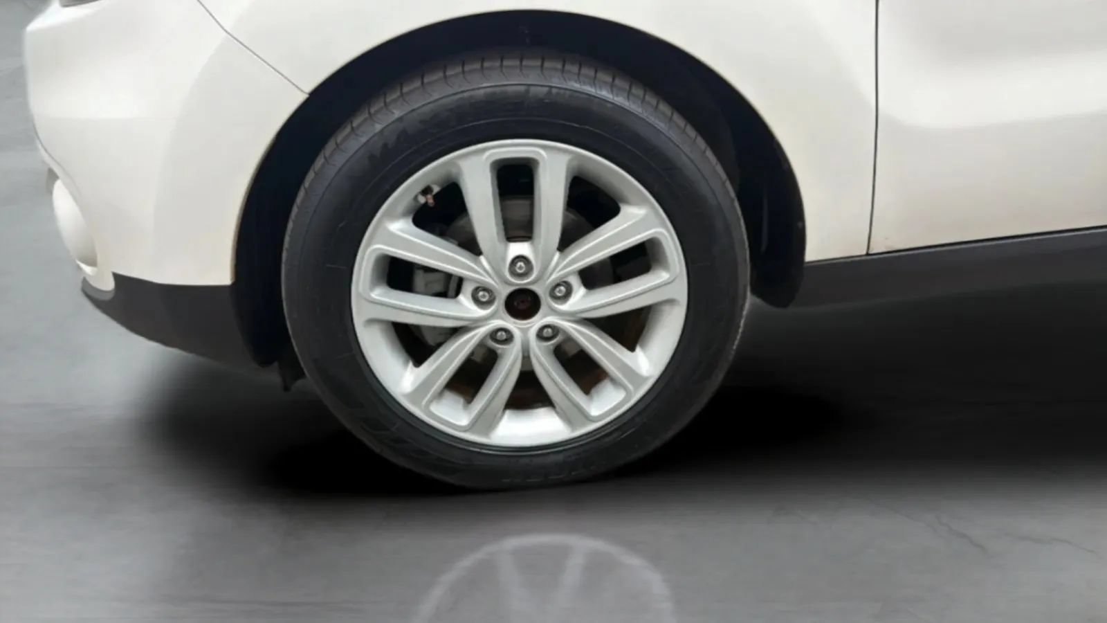 Used 2019 Kia Soul + FWD image 27