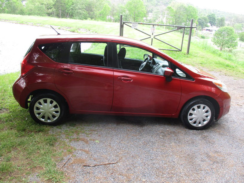 Used 2015 Nissan Versa Note SV FWD image 4