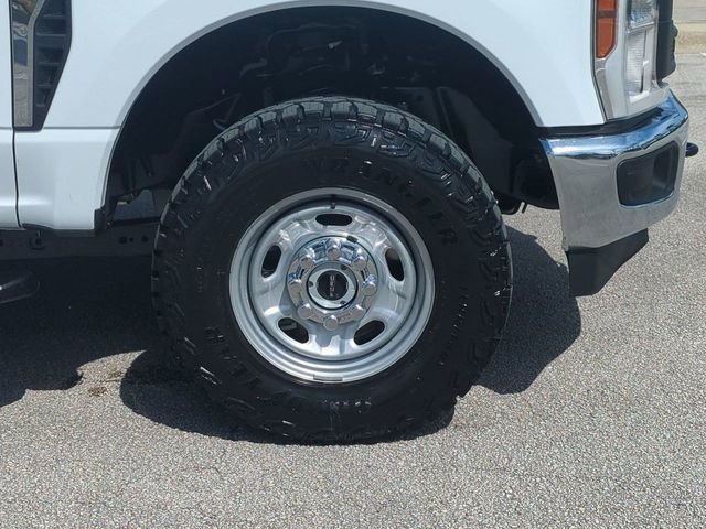 New 2026 Ford F250 XL w/ XL Off-Road Package image 11