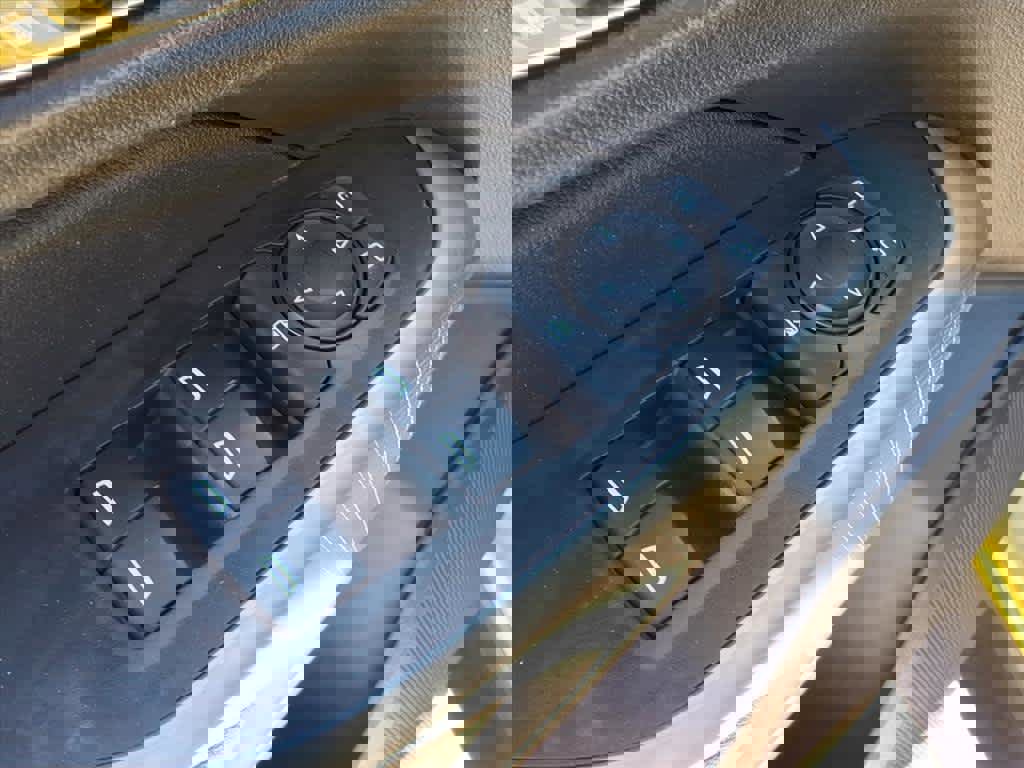 Used 2024 Chevrolet Trax RS image 12