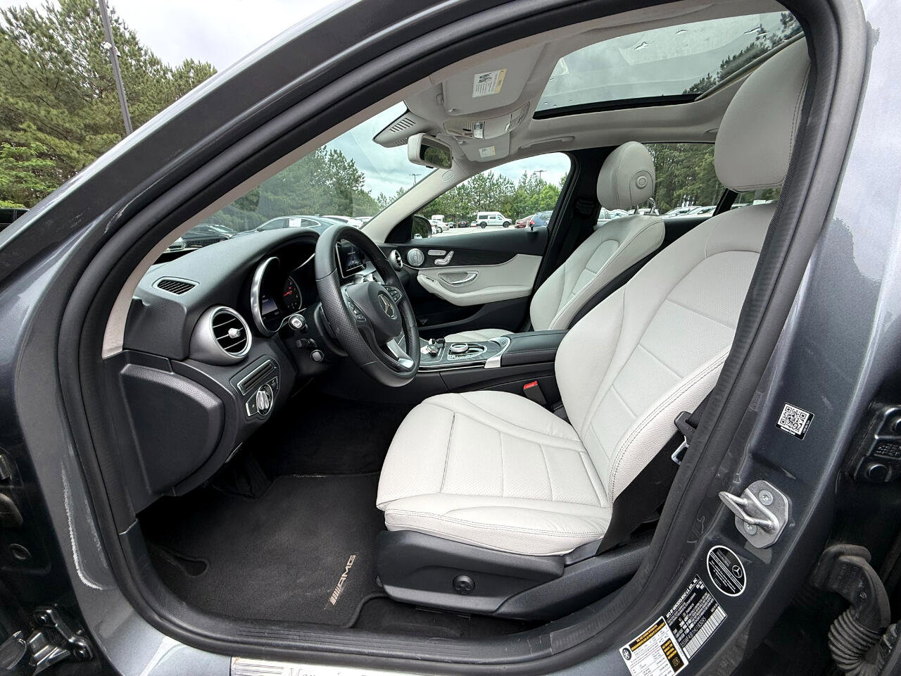 Used 2017 Mercedes-Benz C 300 Sedan image 9