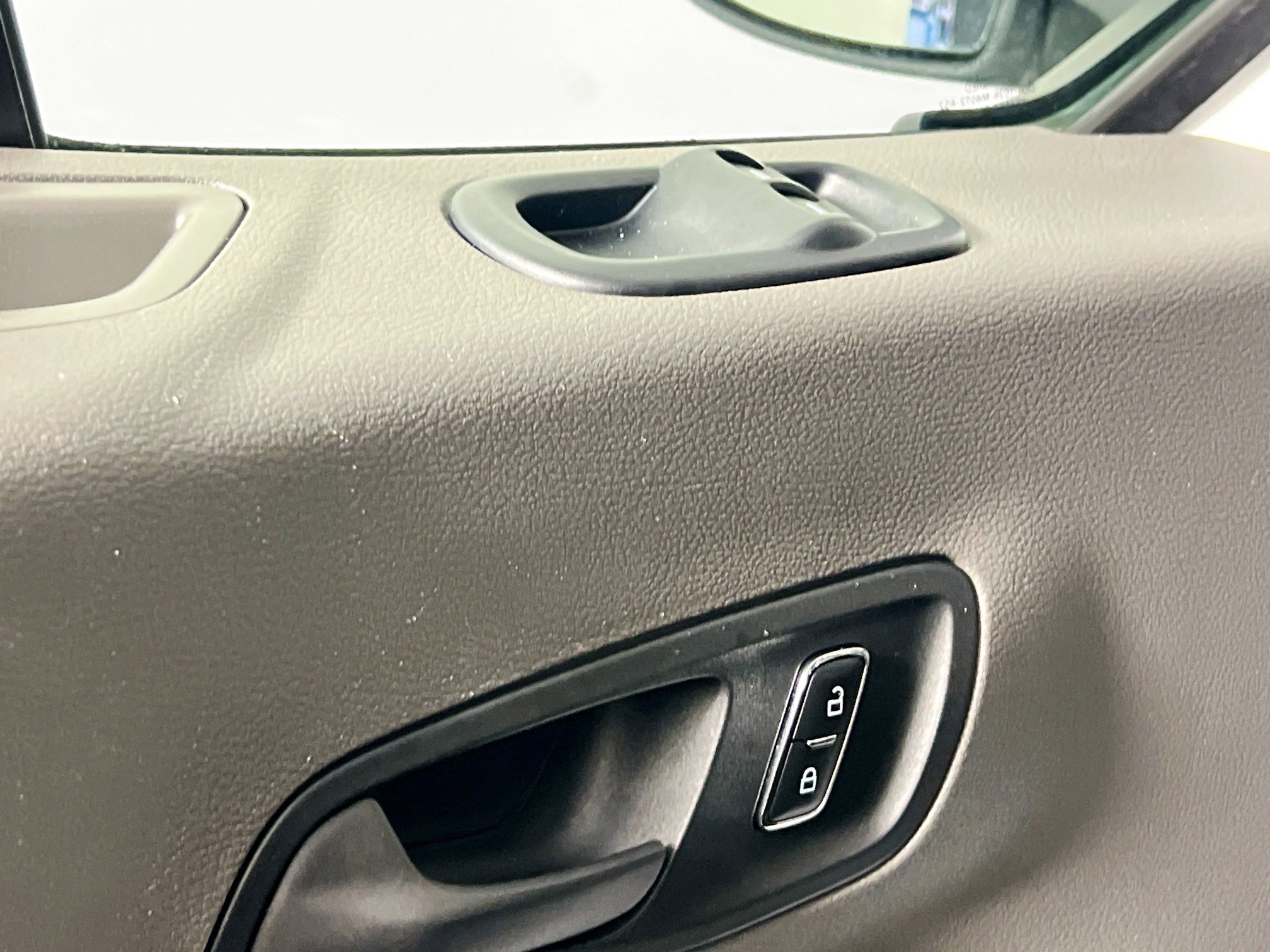 Used 2023 Ford Transit 350 XLT image 16