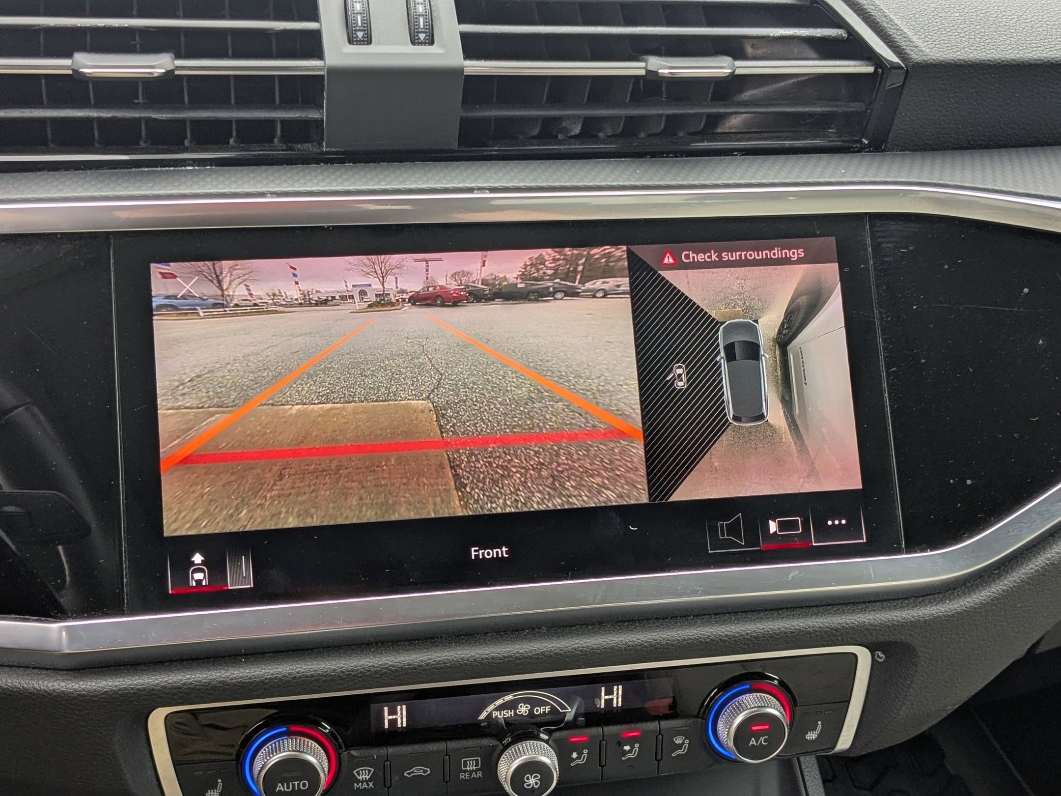 Used 2022 Audi Q3 2.0T Premium Plus w/ Premium Plus Package image 18