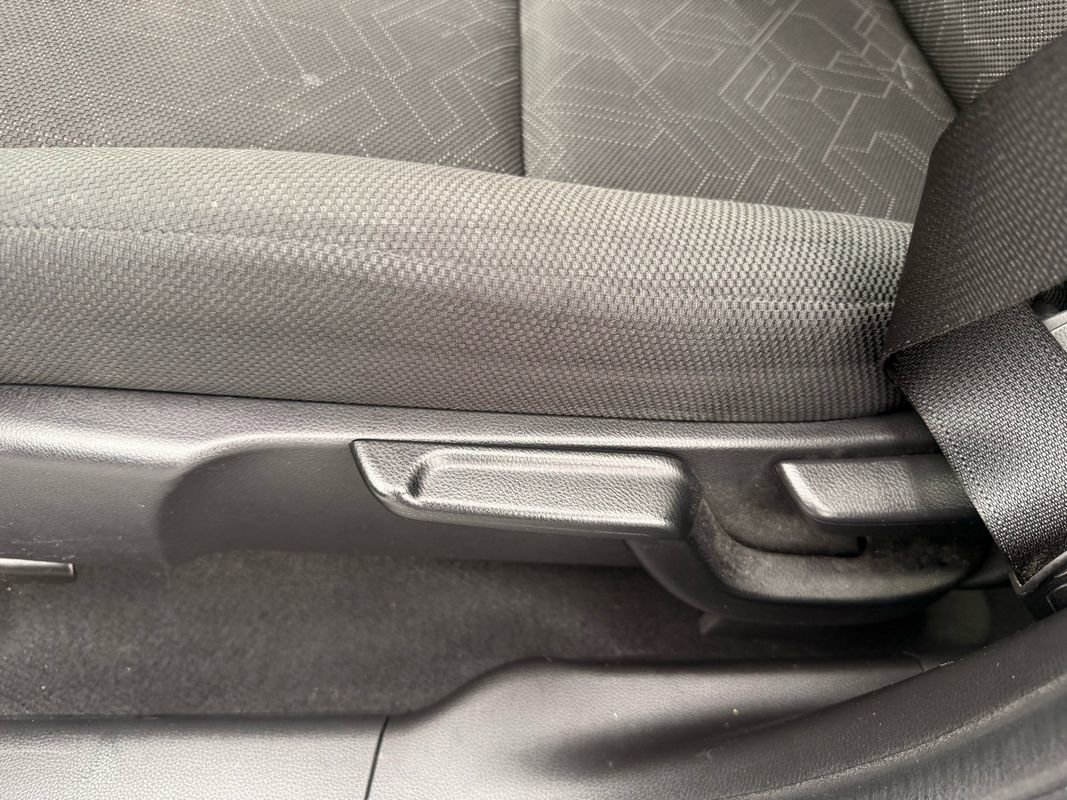 Used 2016 Honda Fit EX image 17