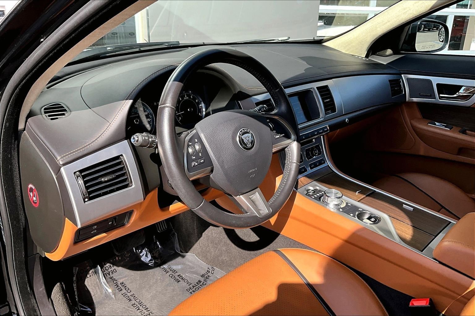Used 2015 Jaguar XF Portfolio RWD image 14
