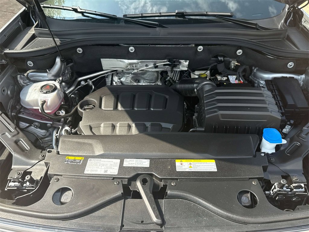 Used 2025 Volkswagen Atlas SE image 25
