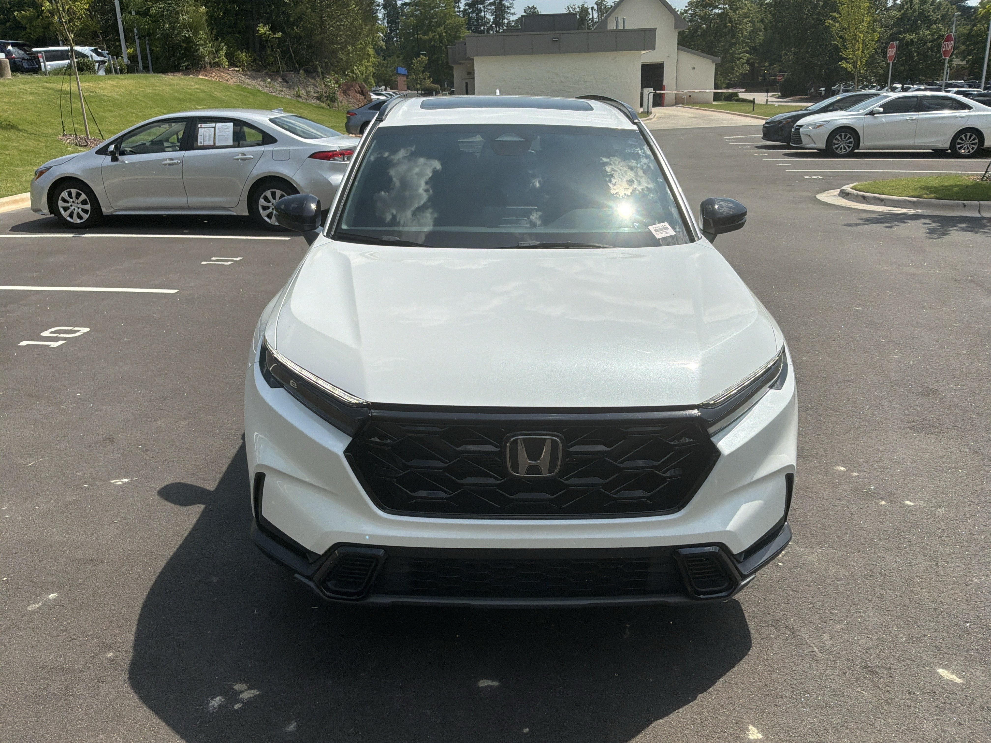 Used 2024 Honda CR-V Sport image 3