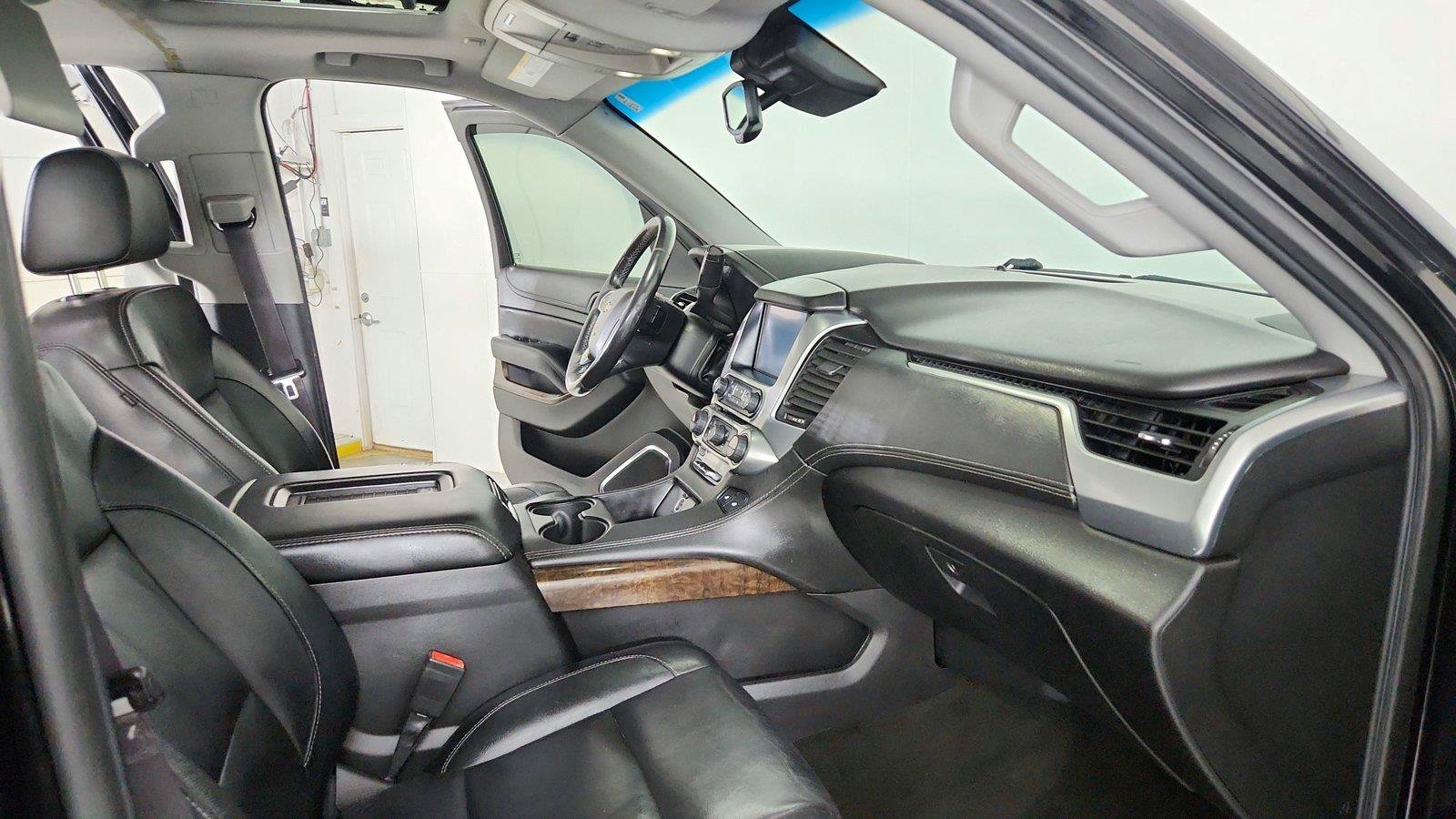 Used 2016 Chevrolet Suburban LT AWD/4WD image 31