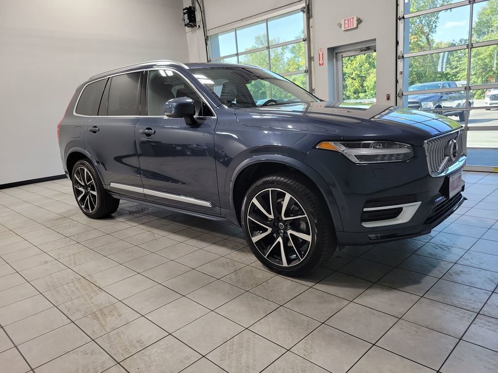 Used 2025 Volvo XC90 B5 Plus w/ Protection Package Premier image 58