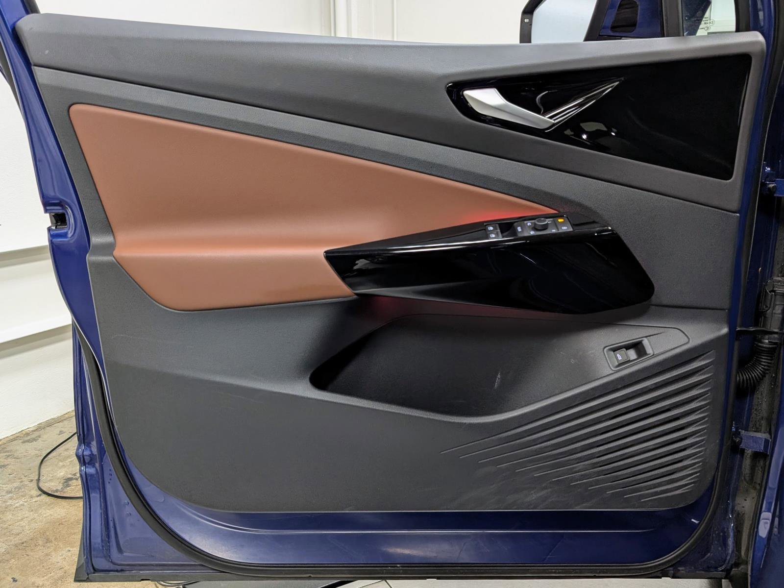 Used 2021 Volkswagen ID.4 Pro S image 13