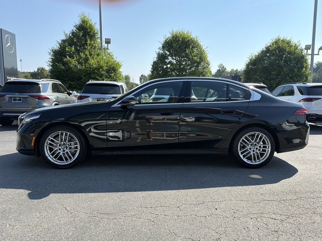 Used 2024 BMW 530i RWD image 6