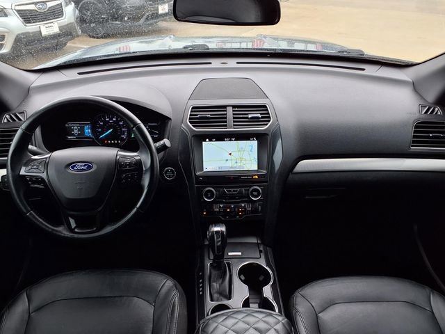 Used 2018 Ford Explorer XLT w/ Equipment Group 202A image 12
