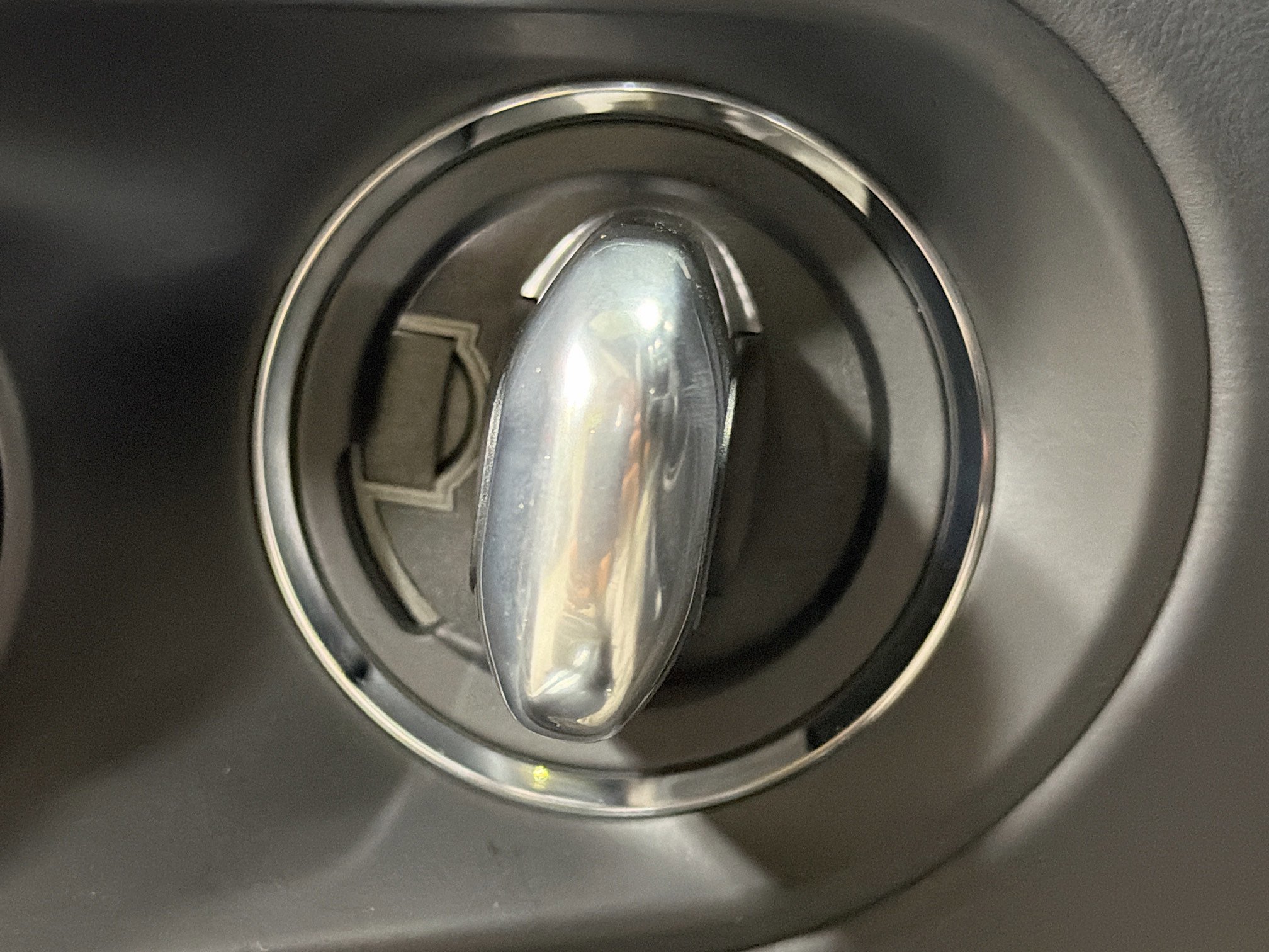 Used 2025 Porsche Macan S image 35