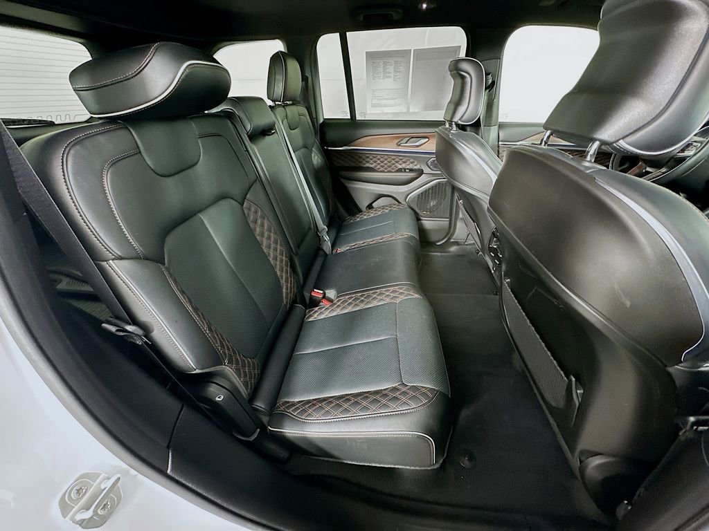 Certified 2025 Jeep Grand Cherokee Summit image 36