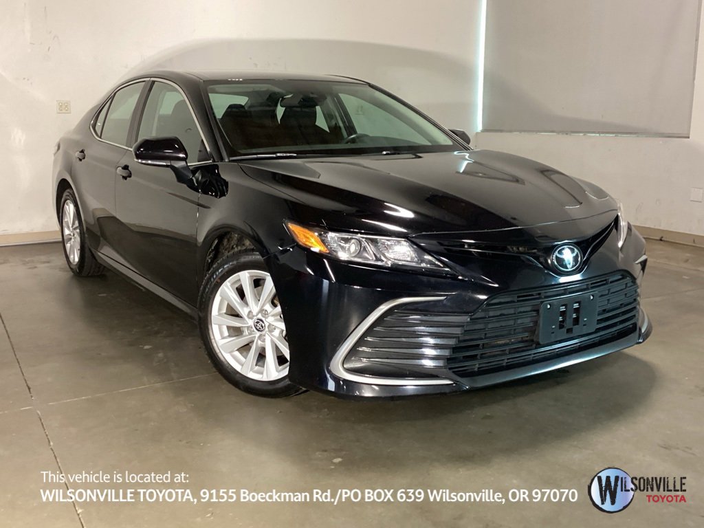 Certified 2024 Toyota Camry LE image 1