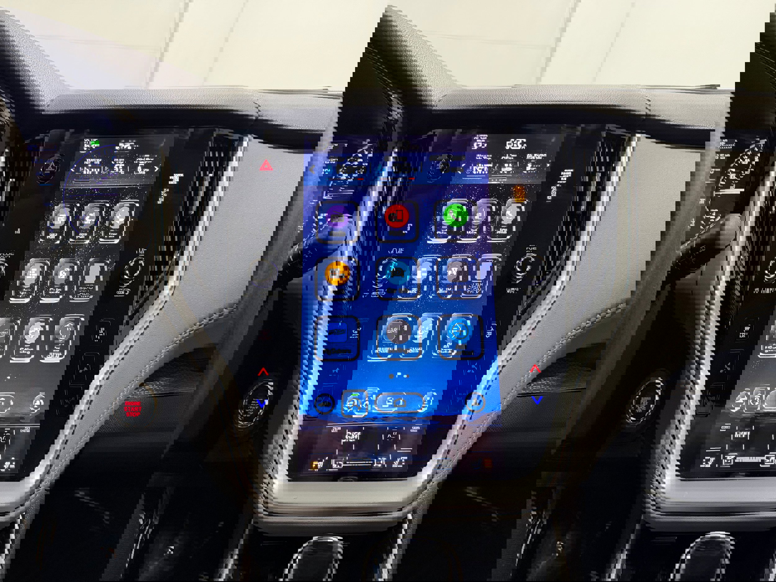 Used 2020 Subaru Outback Premium image 9