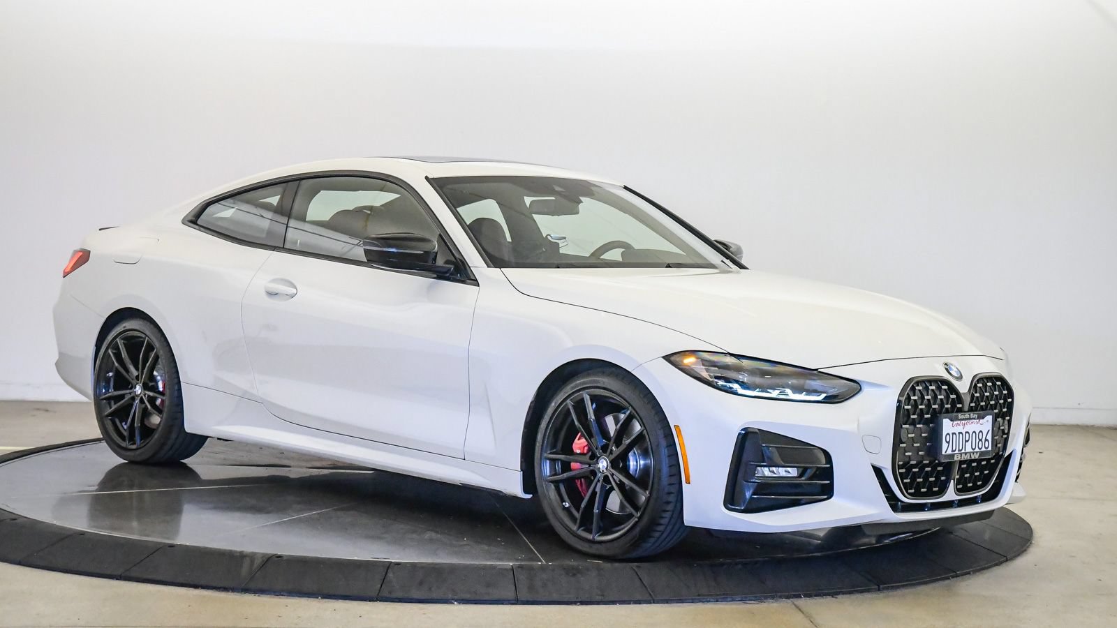 Certified 2023 BMW 430i Coupe w/ M Sport Package RWD image 6