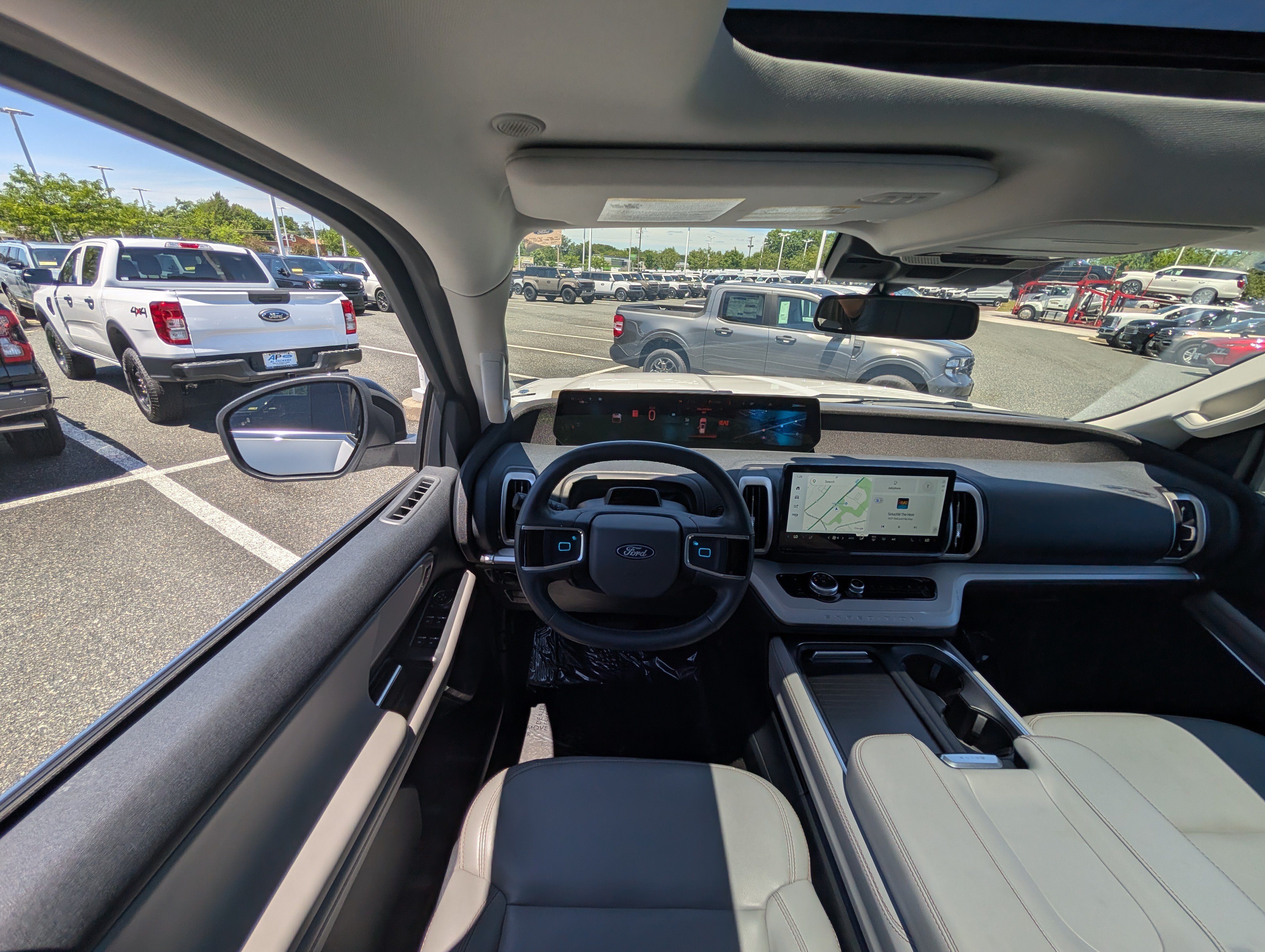 Certified 2025 Ford Expedition Active AWD/4WD image 21