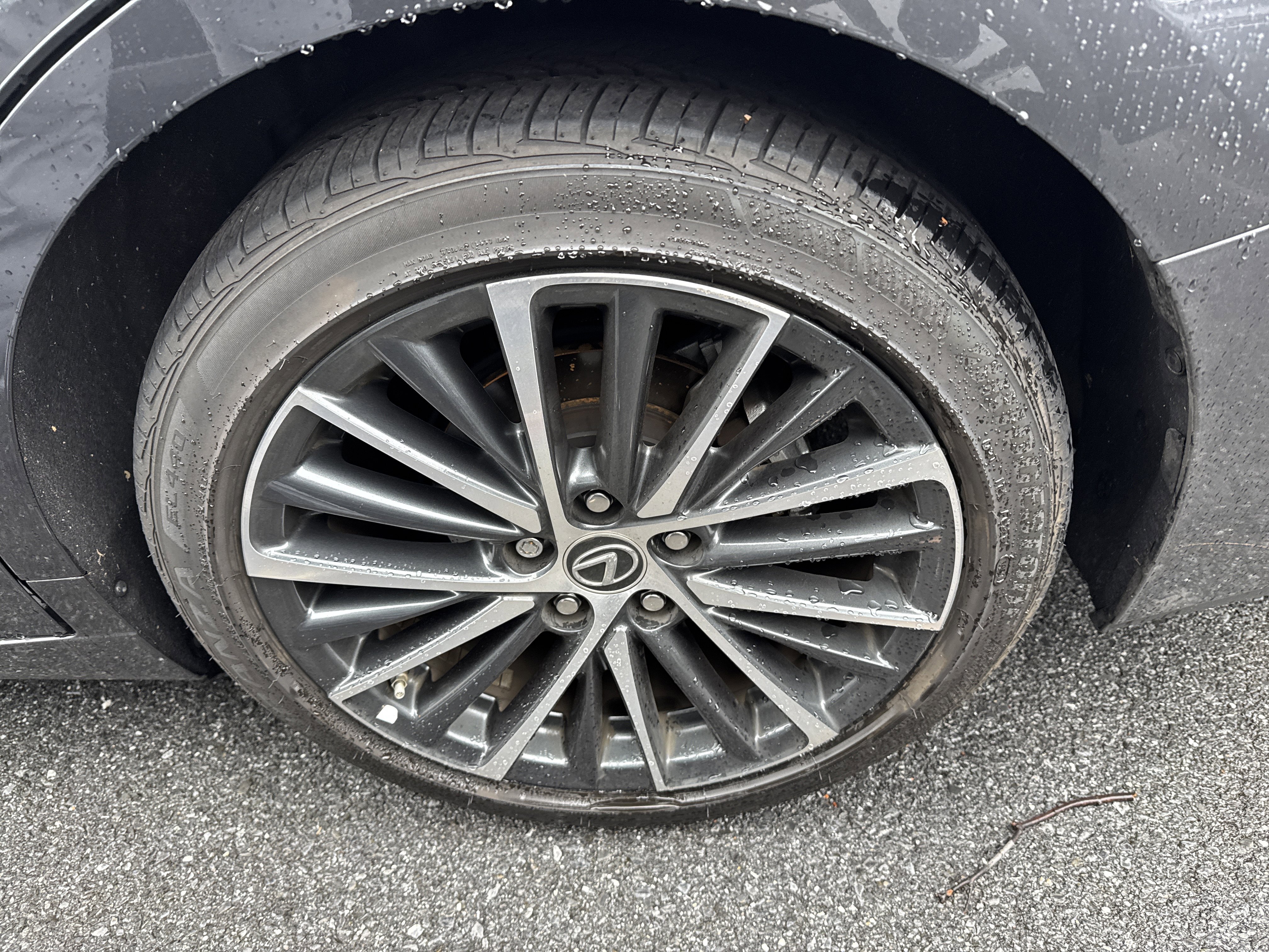 Certified 2025 Lexus ES 350 w/ Premium Package image 5