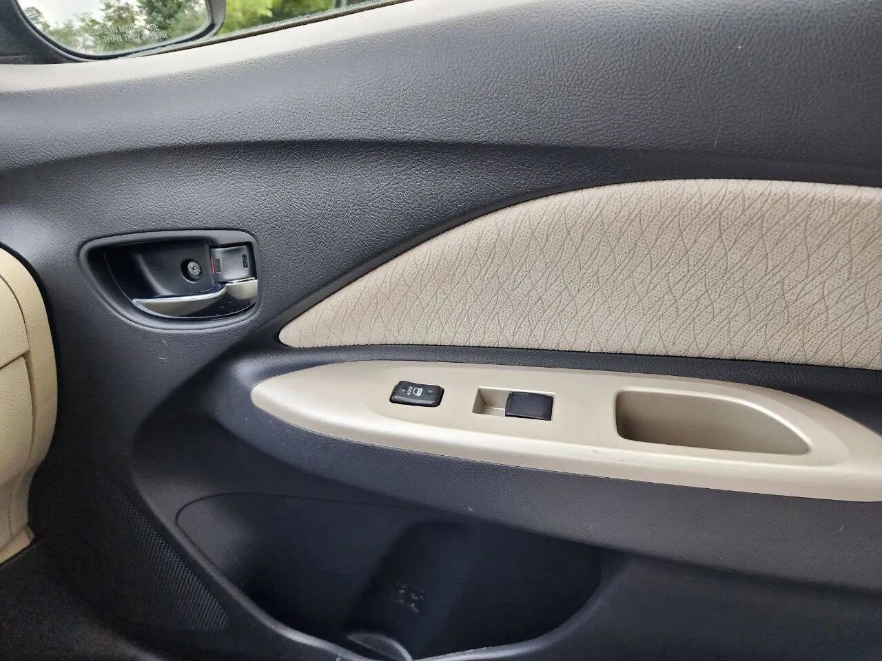 Used 2007 Toyota Yaris S image 27