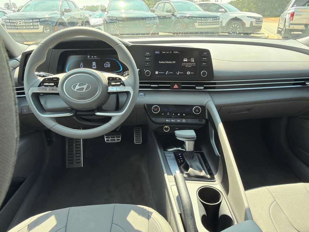 New 2026 Hyundai Elantra Sport FWD image 23