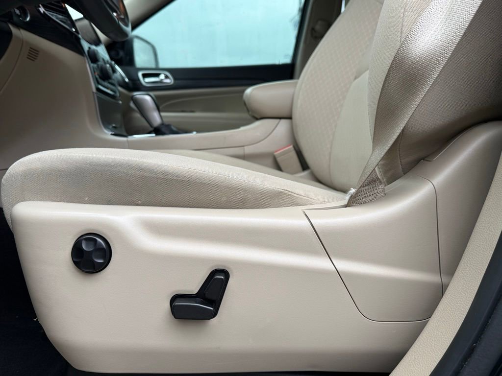 Used 2022 Jeep Grand Cherokee Laredo E w/ Security & Convenience Group image 10