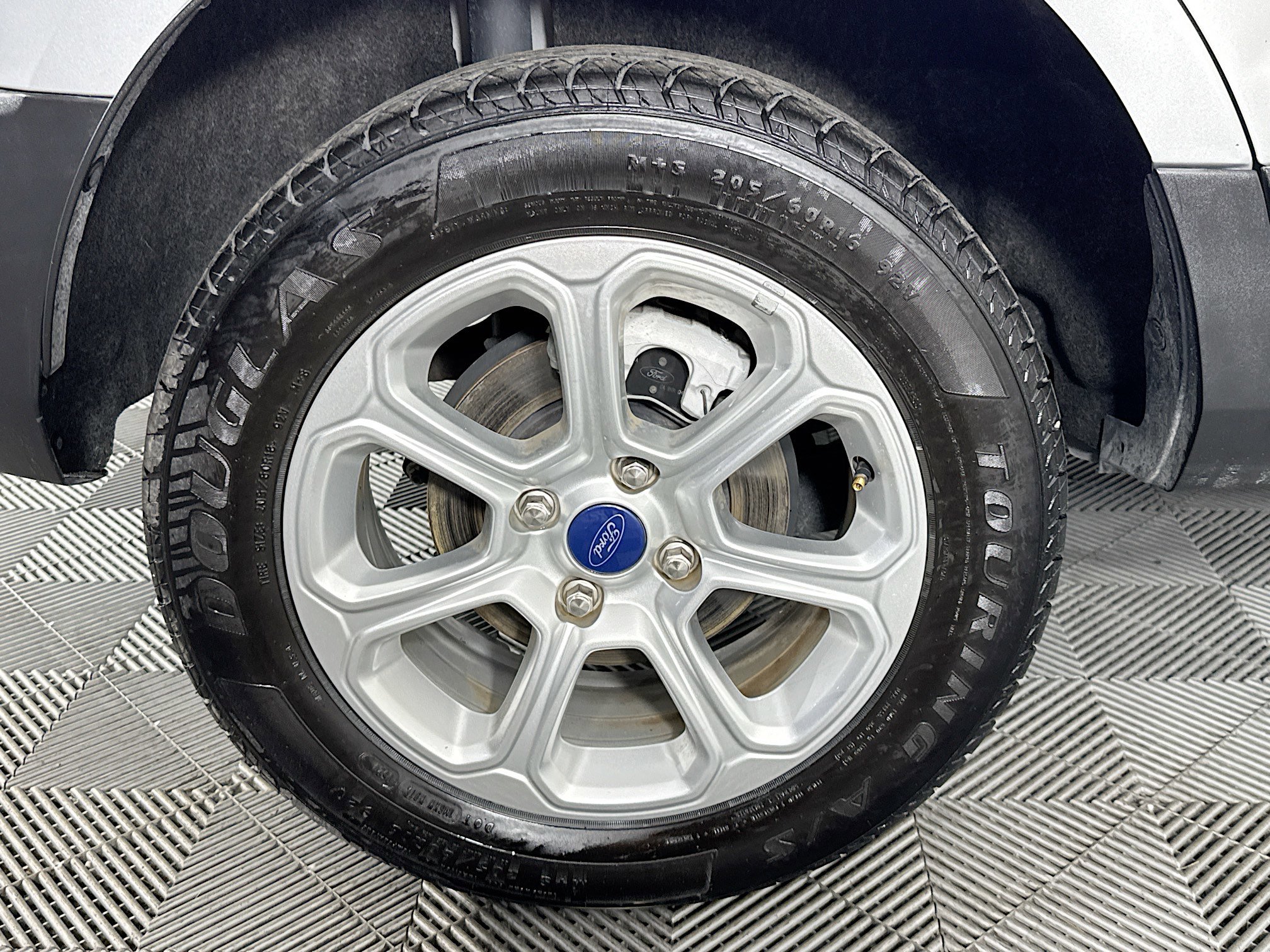 Used 2020 Ford EcoSport SE image 32