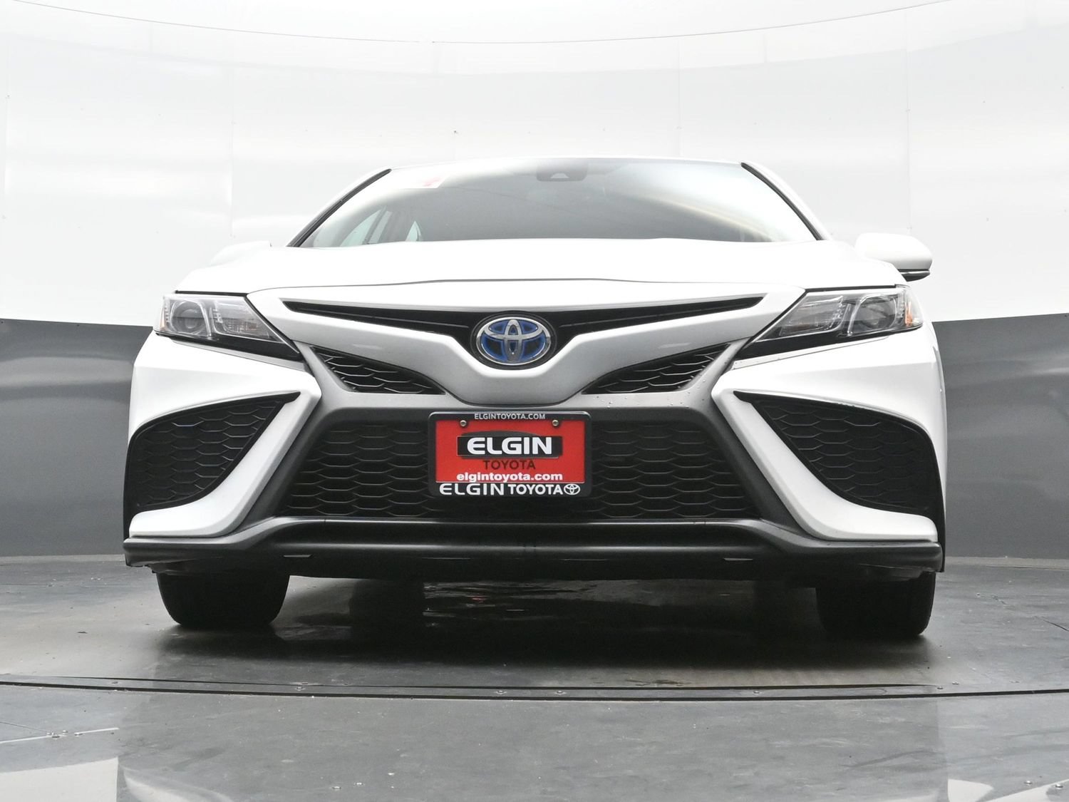 Used 2024 Toyota Camry SE w/ Audio Upgrade Package FWD image 29
