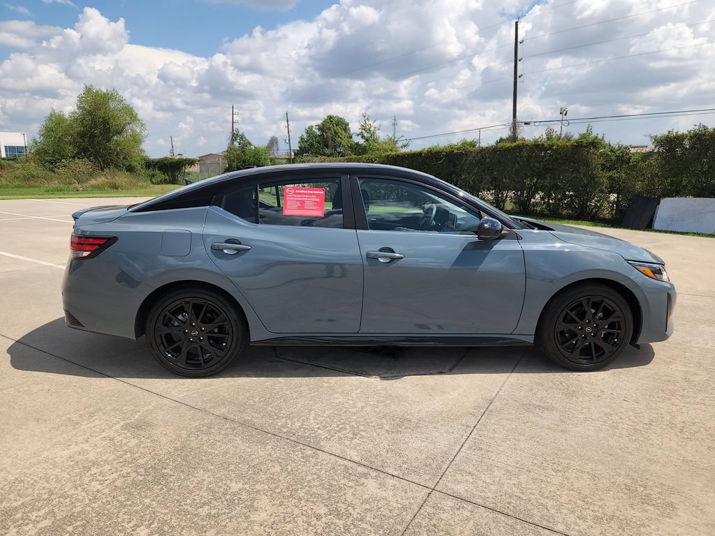 Used 2025 Nissan Sentra SR w/ Midnight Edition FWD image 41