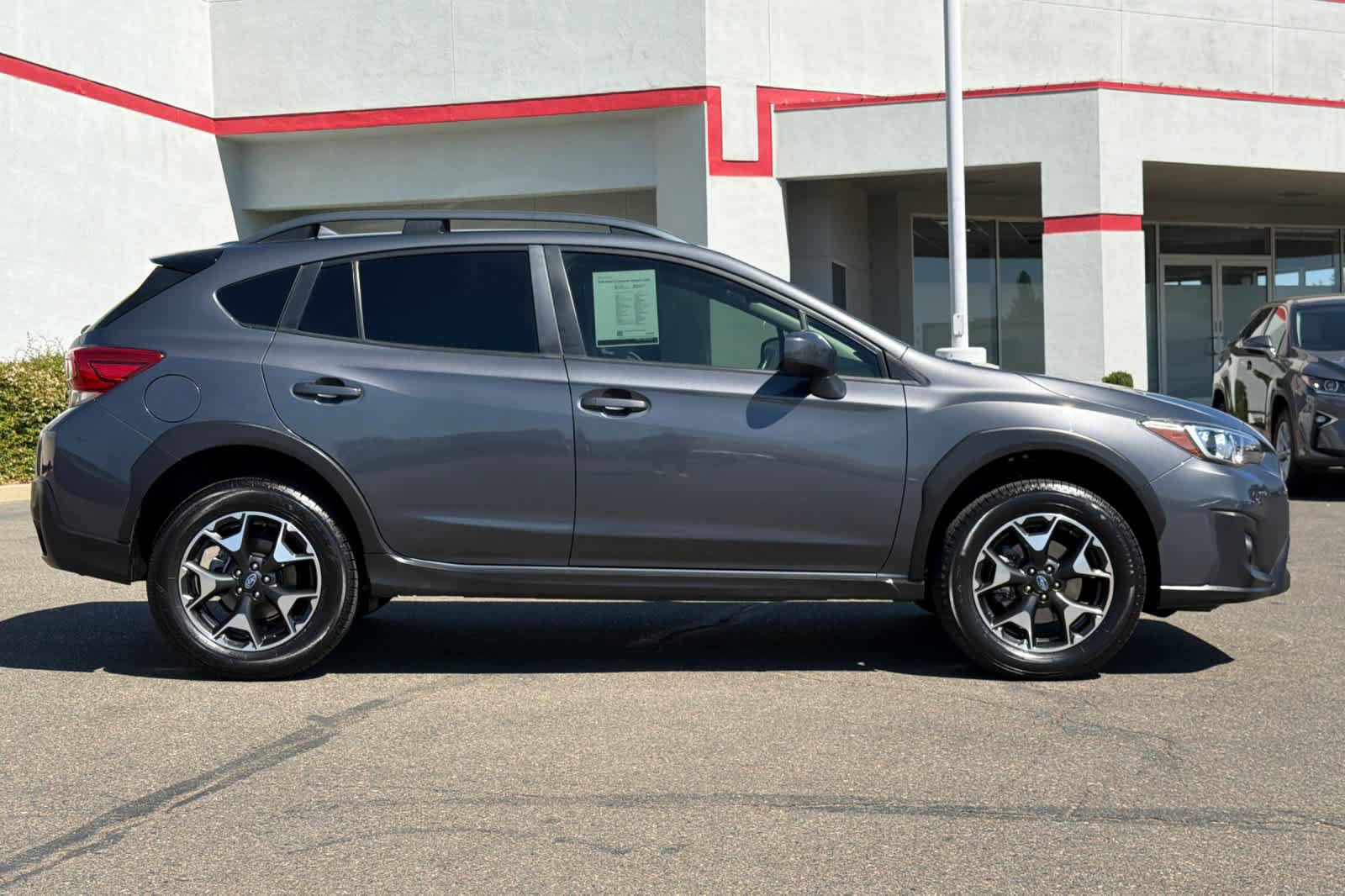 Used 2020 Subaru Crosstrek 2.0i Premium w/ Moonroof Package 2 AWD/4WD image 6