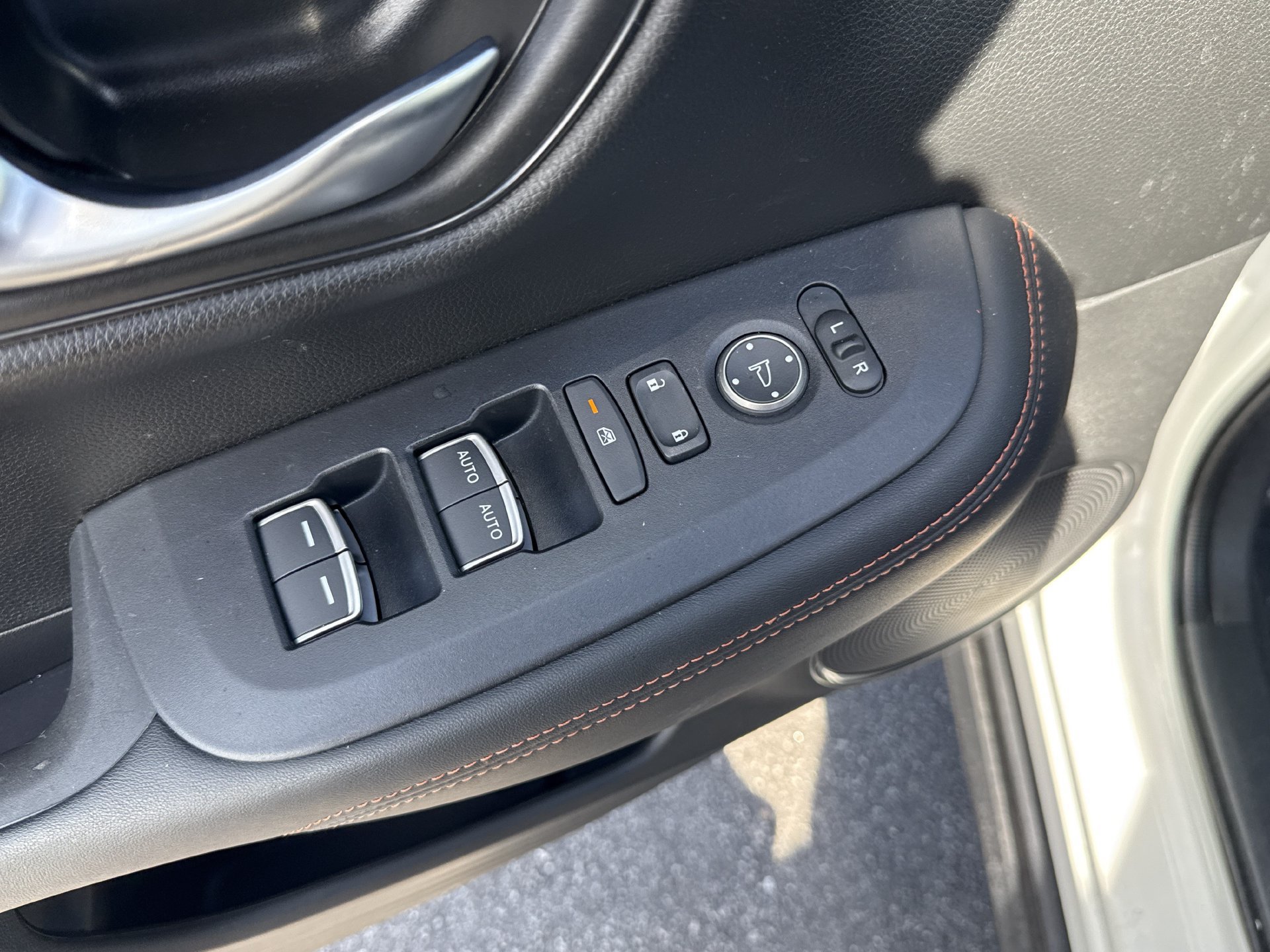 Used 2025 Honda HR-V Sport image 17