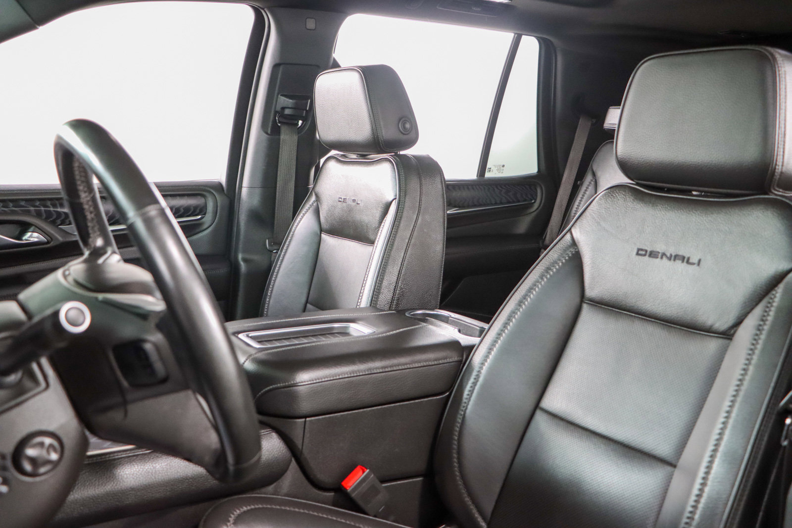 Used 2023 GMC Yukon Denali image 26