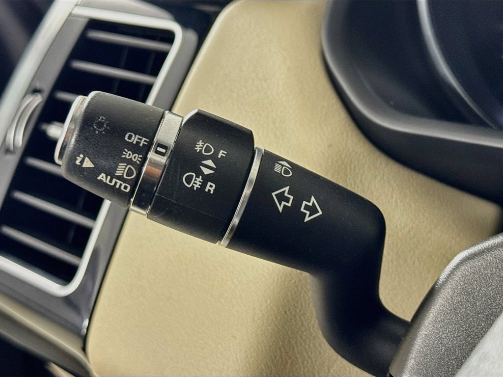 Used 2016 Land Rover Range Rover Sport HSE AWD/4WD image 13