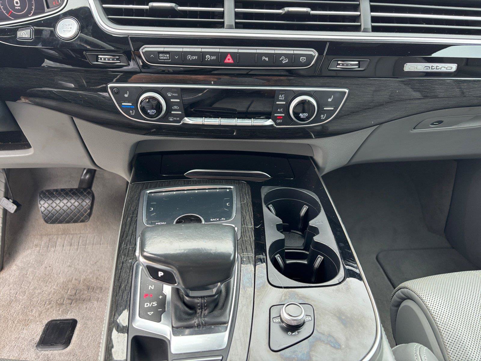 Used 2018 Audi Q7 3.0T Prestige AWD/4WD image 12