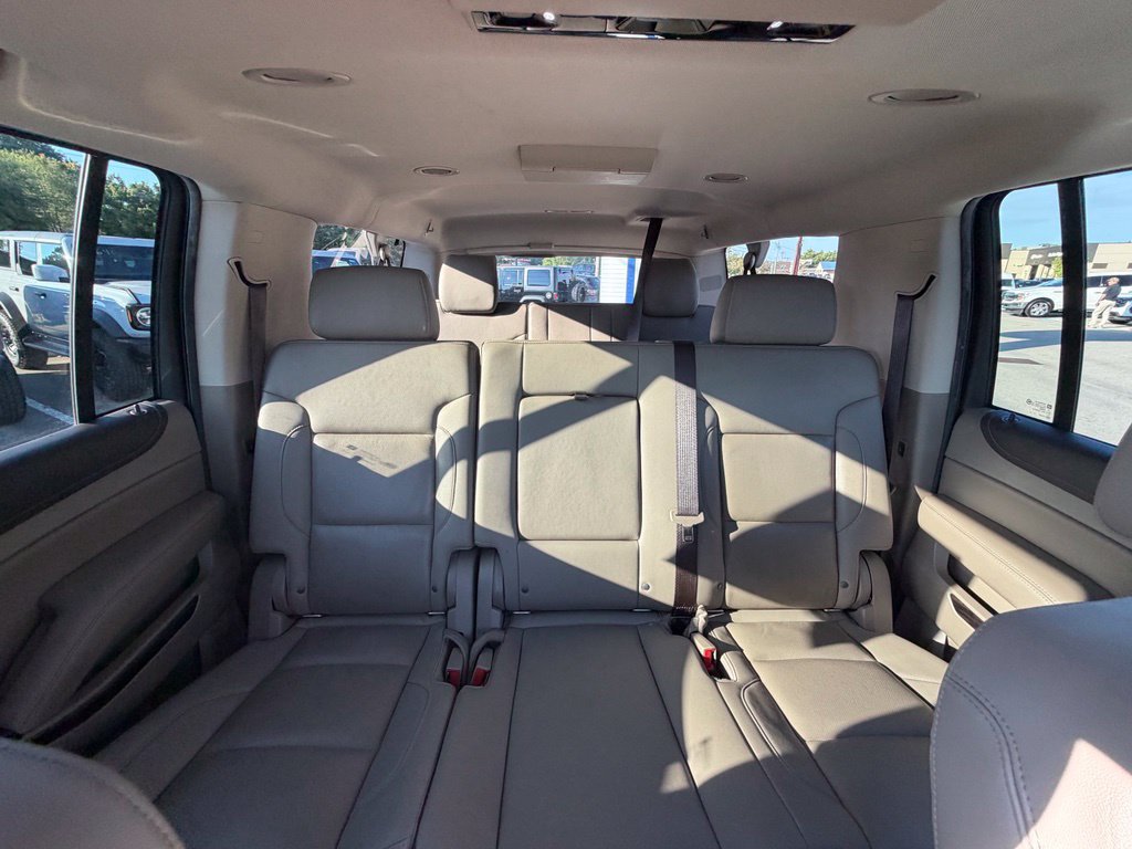 Used 2018 GMC Yukon XL SLT w/ Open Road Package AWD/4WD image 19