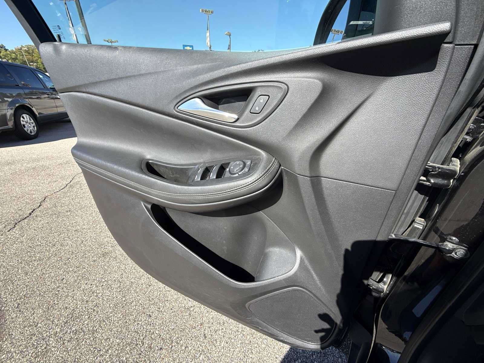 Certified 2023 Buick Encore GX Preferred w/ Cold Weather Comfort Package FWD image 21