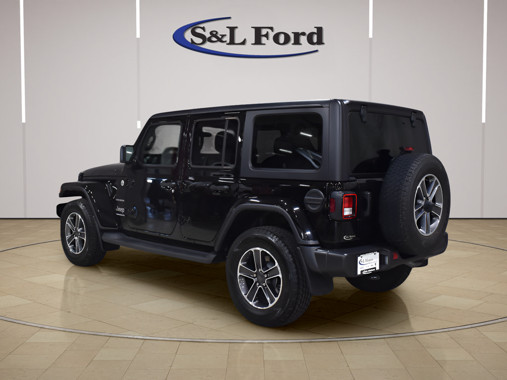 Used 2023 Jeep Wrangler Unlimited Sahara AWD/4WD image 3