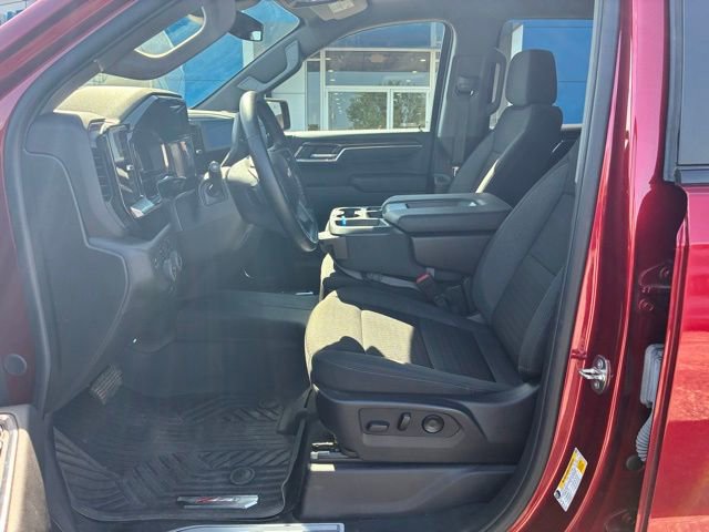 Used 2024 Chevrolet Silverado 1500 LT w/ Z71 Off-Road Package image 9