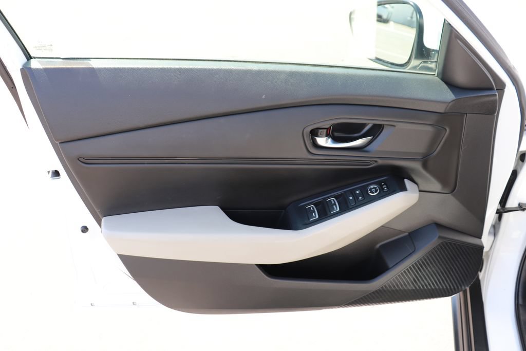 Used 2023 Honda Accord EX image 9