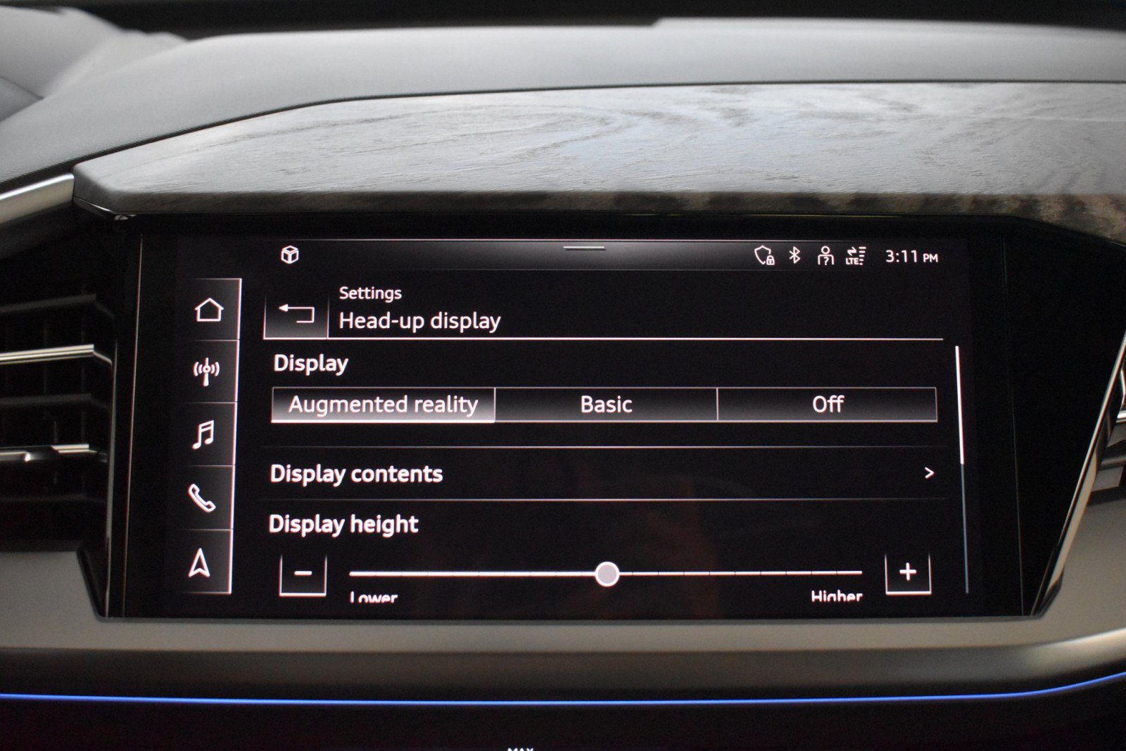 Used 2025 Audi Q4 e-tron Prestige w/ Black Optic Package AWD/4WD image 15
