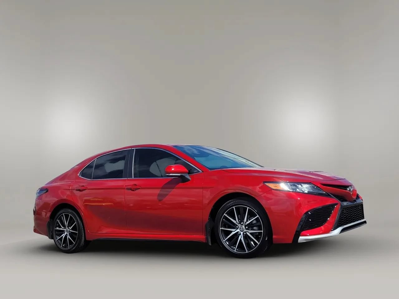 Used 2024 Toyota Camry SE w/ Convenience Package FWD image 20