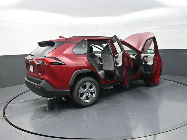 New 2025 Toyota RAV4 XLE w/ Convenience Package AWD/4WD image 41