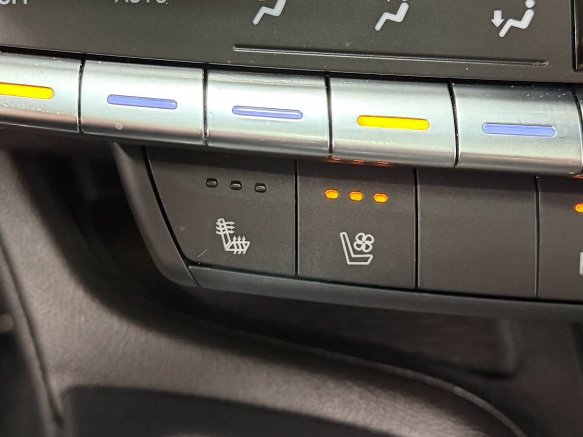 Used 2021 Cadillac CT5 Premium Luxury w/ Technology Package AWD/4WD image 23