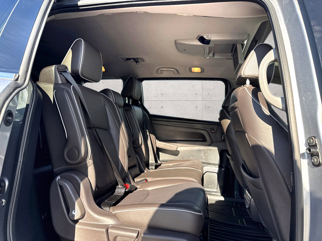 Used 2024 Honda Odyssey Elite image 8