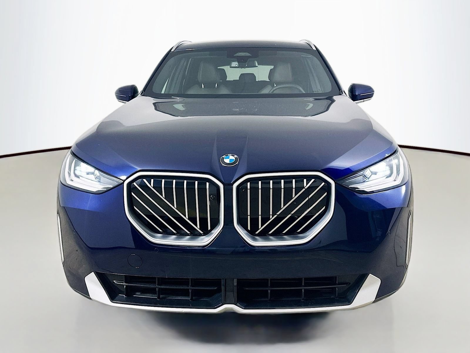 Used 2026 BMW X3 xDrive30i w/ Premium Package AWD/4WD image 2